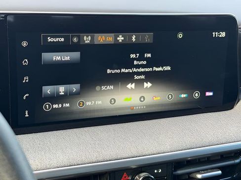 Certified 2025 Nissan Kicks SV image 23