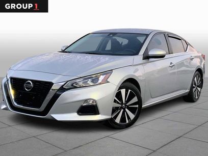 Used 2022 Nissan Altima 2.5 SV