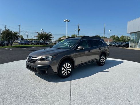 Used 2021 Subaru Outback Premium w/ Popular Package #1 AWD/4WD image 3