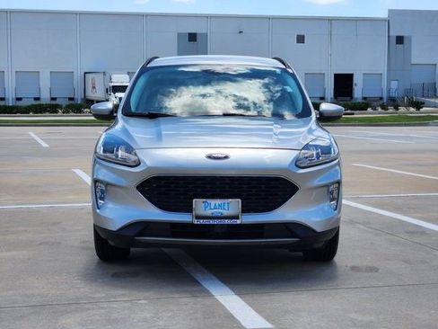 Used 2022 Ford Escape SEL FWD image 2