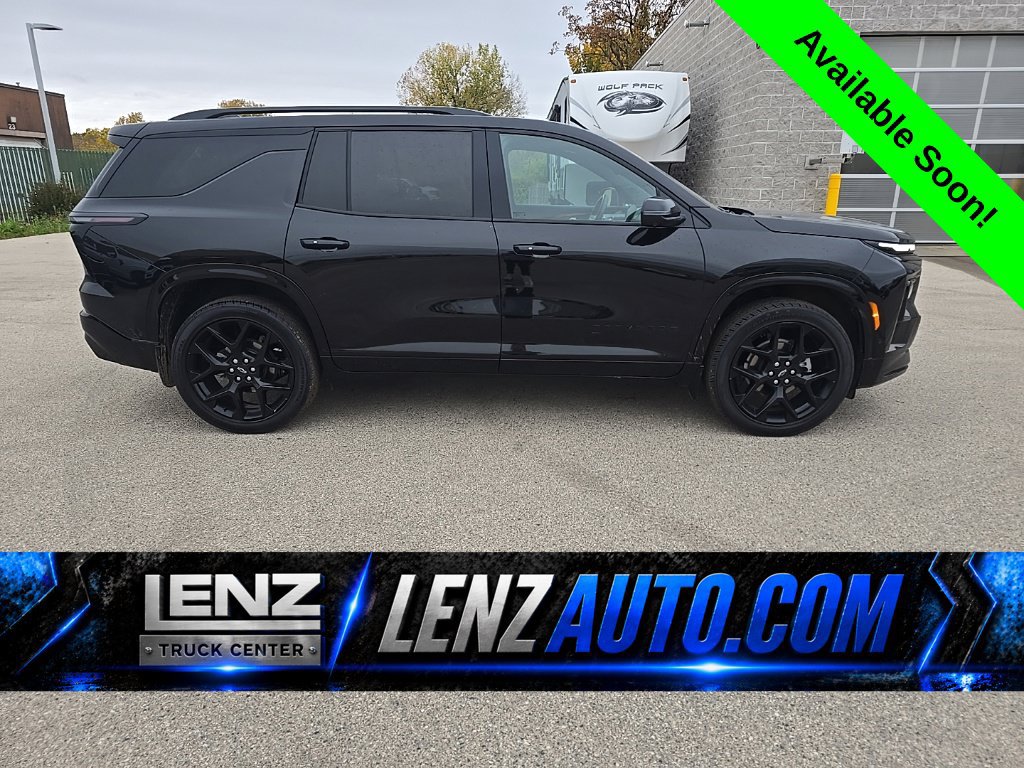 Used 2026 Chevrolet Traverse RS AWD/4WD image 1