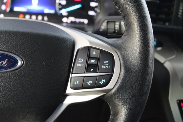 Used 2022 Ford Explorer XLT w/ Equipment Group 202A AWD/4WD image 15