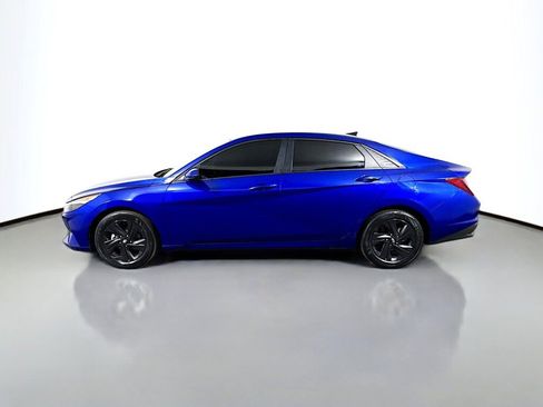 Used 2021 Hyundai Elantra SEL w/ Convenience Package FWD image 2