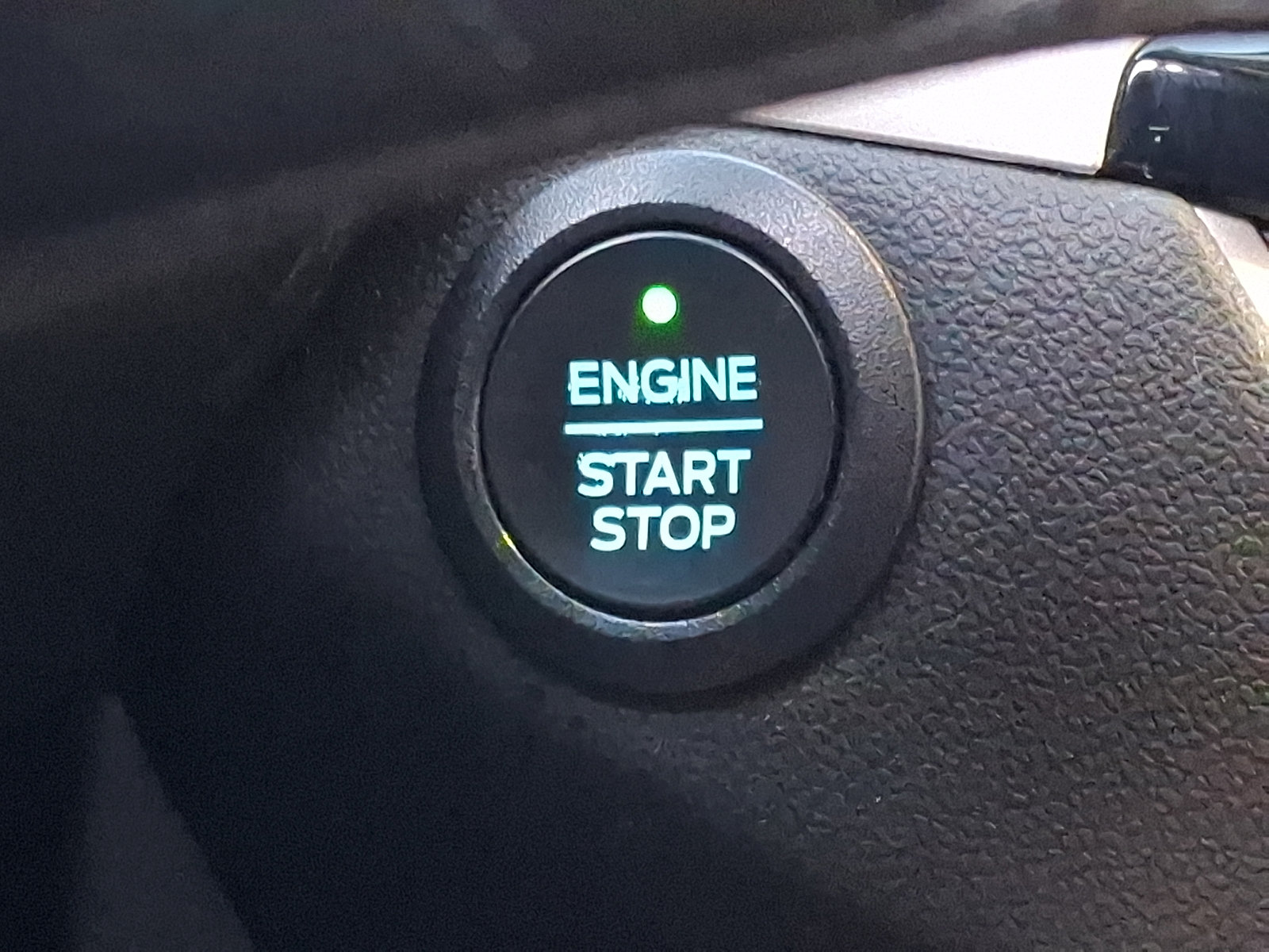 Certified 2022 Ford Escape SE AWD/4WD image 25
