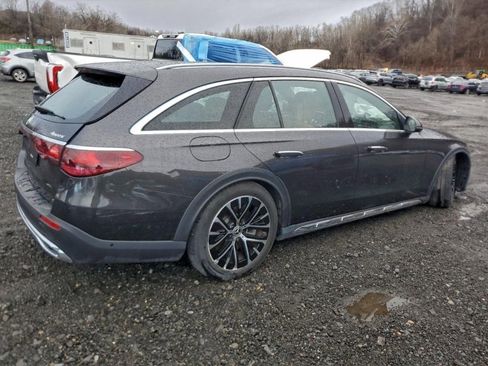 Used 2024 Mercedes-Benz E 450 4MATIC All-Terrain Wagon image 4