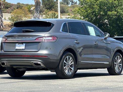 Certified 2023 Lincoln Nautilus FWD w/ Premium Package image 3