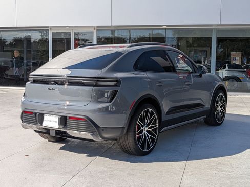 New 2025 Porsche Macan Turbo Electric image 9
