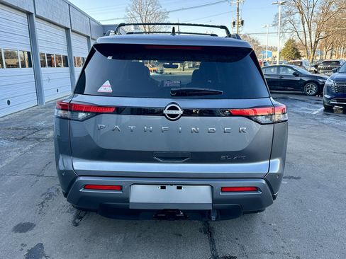 New 2026 Nissan Pathfinder SL image 5