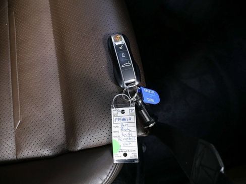 Used 2017 Porsche Panamera 4S image 39