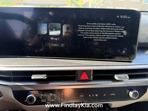 Certified 2025 Kia Sorento S w/ Panoramic Sunroof Package FWD image 6