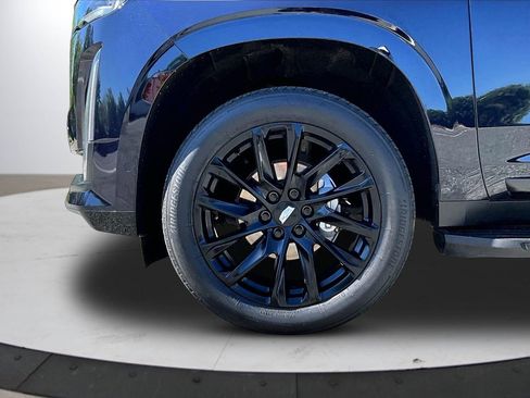 Used 2021 Cadillac Escalade Premium Luxury w/ LPO, Illumination Package AWD/4WD image 34