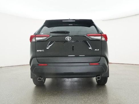 New 2025 Toyota RAV4 XLE image 31