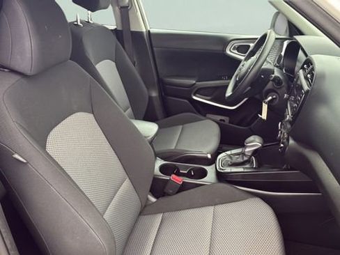 Used 2024 Kia Soul LX w/ Option Group 015 image 21
