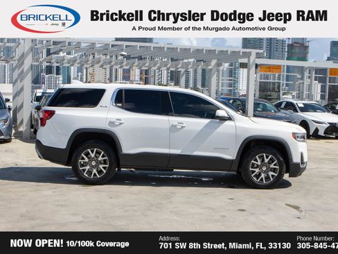 Used 2023 GMC Acadia SLE image 4