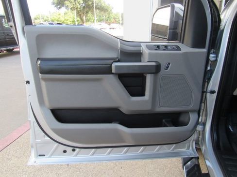 Used 2019 Ford F150 XLT image 16