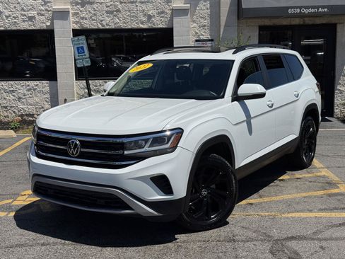 Used 2022 Volkswagen Atlas SE w/ Panoramic Sunroof Package FWD image 4