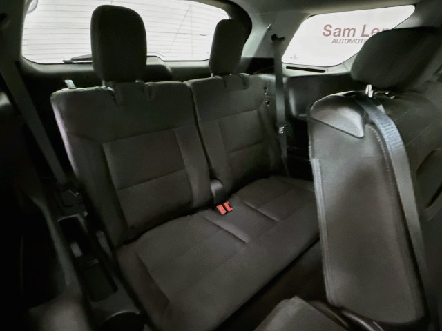 Used 2024 Ford Explorer XLT RWD image 26