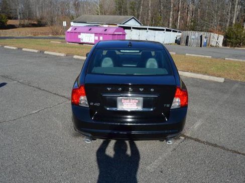 Used 2011 Volvo S40 T5 w/ Preferred Pkg image 9