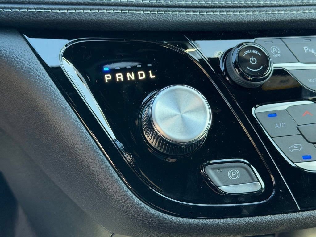 New 2026 Chrysler Pacifica Select FWD image 18