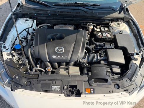Used 2018 MAZDA MAZDA3 Touring FWD image 24