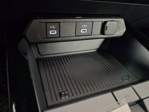 New 2026 Toyota Prius Plug-In Hybrid image 26