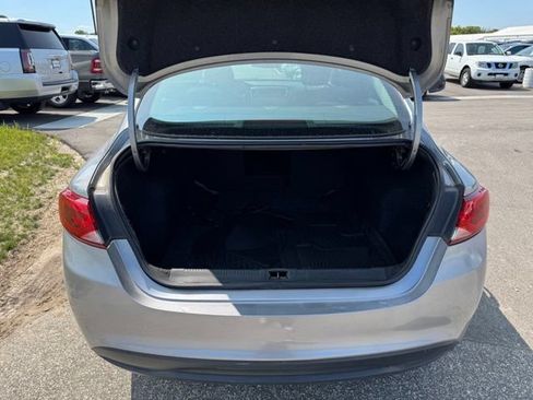 Used 2017 Chrysler 200 LX FWD image 37