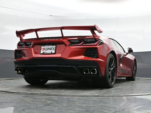 Used 2023 Chevrolet Corvette Stingray Preferred Cpe w/ Z51 Performance Package RWD image 41