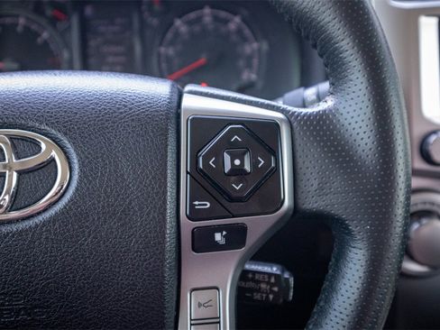 Used 2022 Toyota 4Runner SR5 Premium image 13