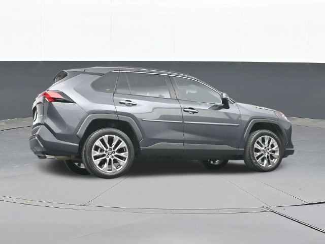 Used 2019 Toyota RAV4 Limited FWD image 48