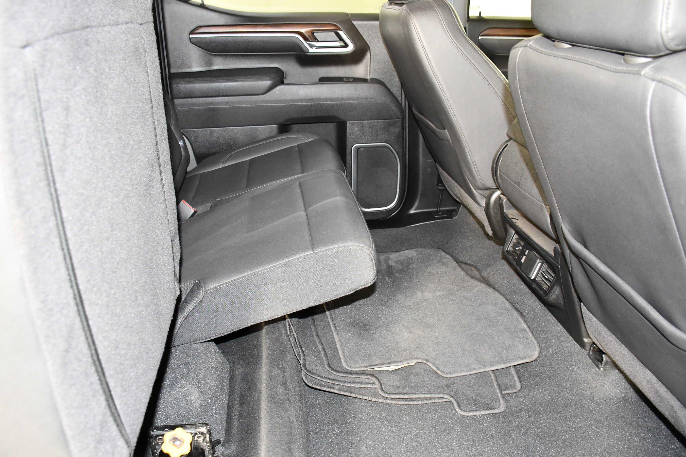 Used 2026 GMC Sierra 1500 SLT AWD/4WD image 48