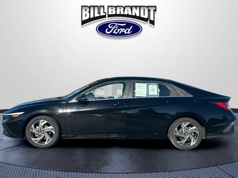 Used 2024 Hyundai Elantra Limited FWD image 6