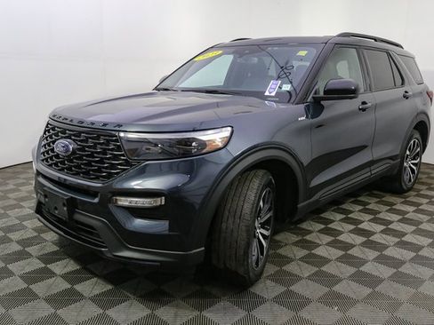 Used 2023 Ford Explorer ST-Line w/ Class IV Trailer Tow Package image 5