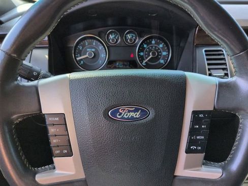 Used 2011 Ford Flex SEL image 27