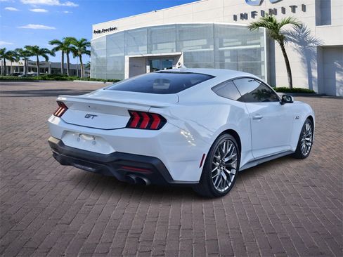 Used 2024 Ford Mustang GT Premium image 7