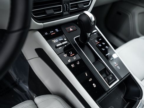 New 2026 Porsche Macan S AWD/4WD image 16