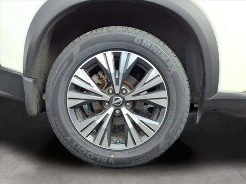 Certified 2023 Nissan Rogue SV image 19