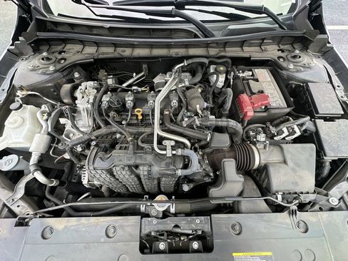 Used 2024 Nissan Altima 2.5 SR image 24