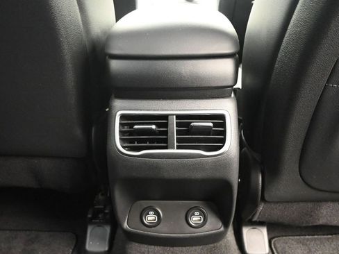 Used 2021 Hyundai Santa Fe SEL w/ Convenience + Premium Package image 16