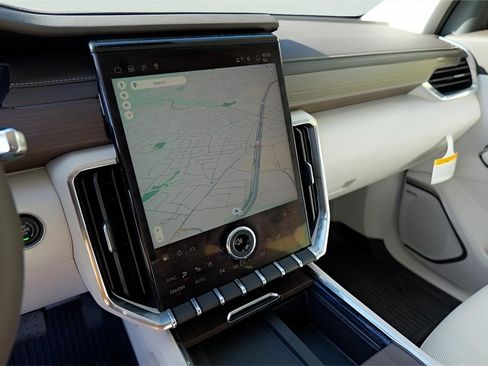 New 2026 GMC Acadia Denali w/ Super Cruise Package image 15