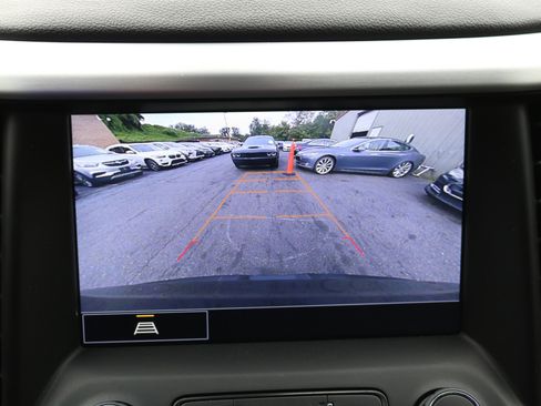 Used 2023 GMC Acadia SLT image 41