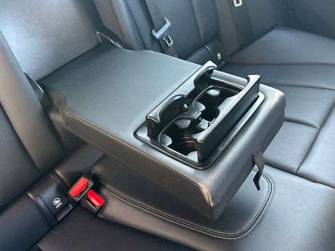 Used 2023 BMW 330i Sedan w/ Driving Assistance Package image 28