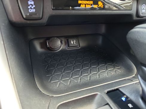 Used 2019 Toyota RAV4 LE w/ All Weather Liner Package image 20