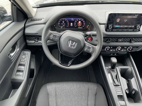 New 2025 Honda Accord LX image 10