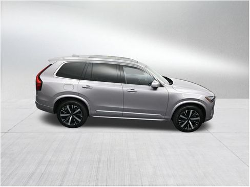 New 2026 Volvo XC90 T8 Core AWD/4WD image 18