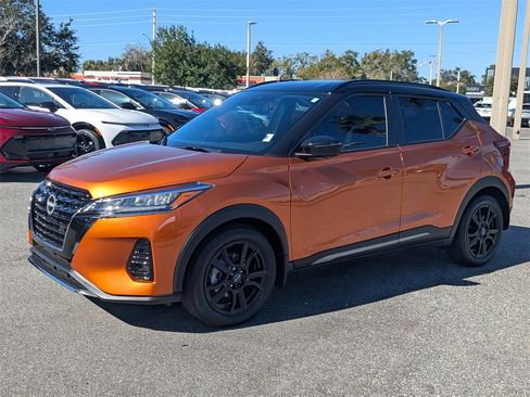 Used 2023 Nissan Kicks SR w/ SR Premium Package image 7