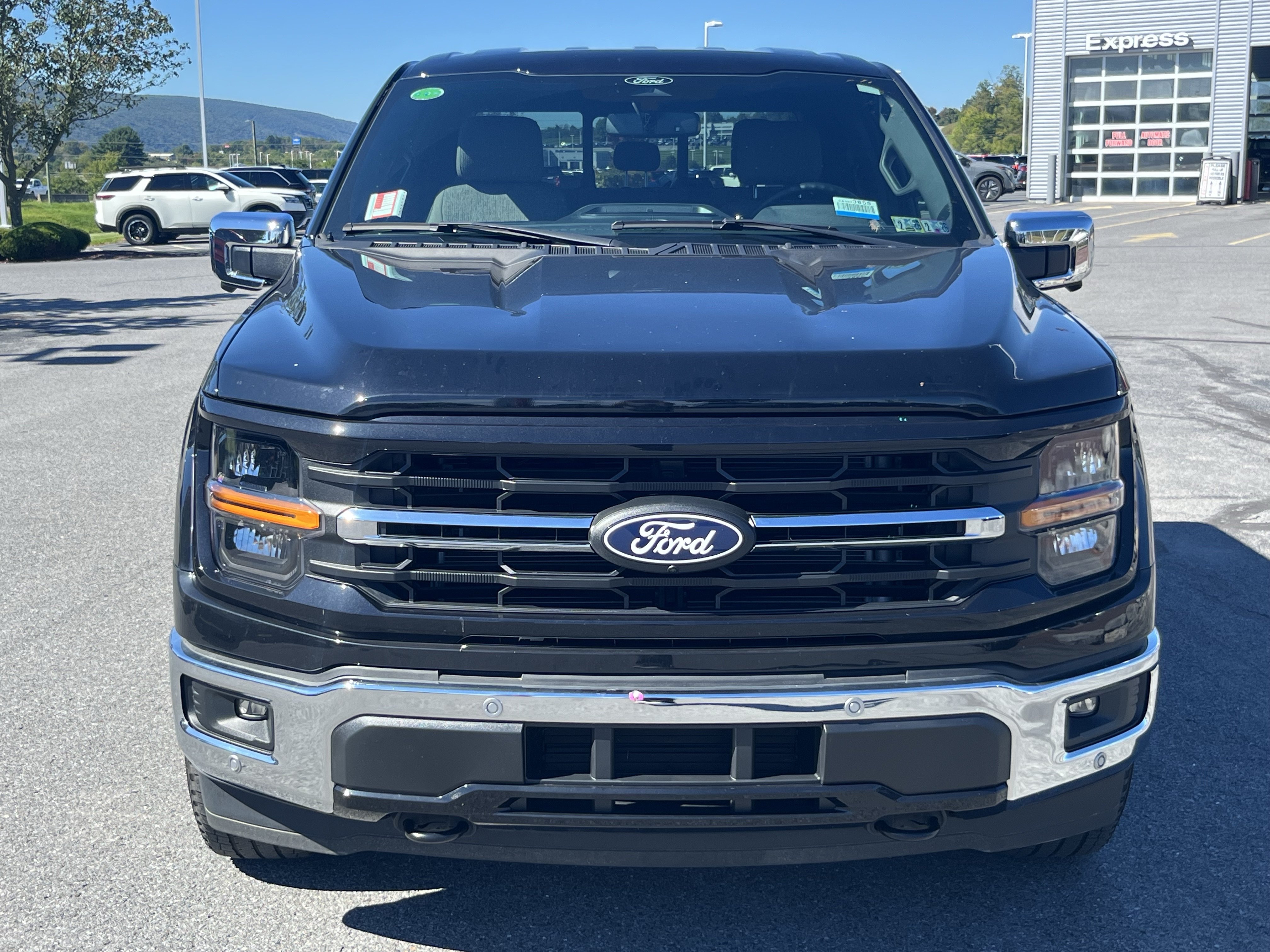 Used 2025 Ford F150 XLT w/ Equipment Group 302A MID AWD/4WD image 9