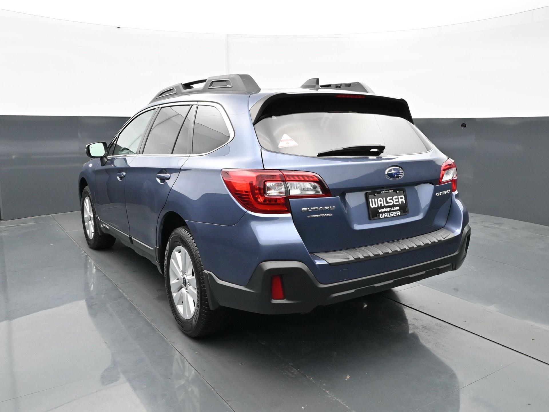 Used 2018 Subaru Outback 2.5i Premium AWD/4WD image 4