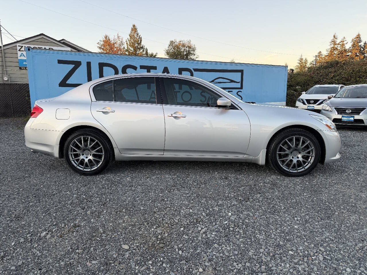 Used 2012 INFINITI G37 x Sedan w/ Premium Pkg AWD/4WD image 2