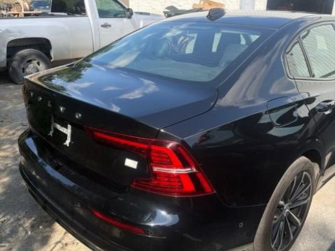 Used 2023 Volvo S60 T8 Plus AWD/4WD image 7