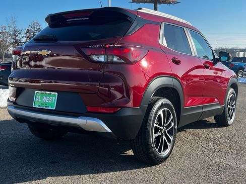 Used 2025 Chevrolet TrailBlazer LT image 5